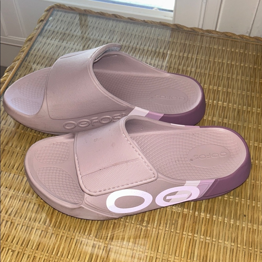 OOFOS Women's Mauve Slide Sandals